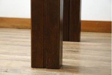 中古　美品!!　カリモク家具(karimoku)　希少モデル　タモ材無垢　自然な風合いと美しい杢目で暮らしに温もりを添えるダイニングテーブル(4人掛け、6人掛け、食卓、作業台)(定価約20万円)(R-082689)