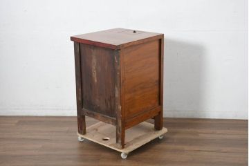 アジアンビンテージ　 李朝家具 　天板に投入口の付いた米櫃型サイドキャビネット(コメビツ、こめびつ、サイドボード、リビングボード、収納棚、戸棚、店舗什器、ヴィンテージ)(R-082690)