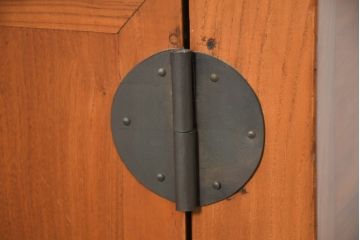 アジアンビンテージ　 李朝家具 　天板に投入口の付いた米櫃型サイドキャビネット(コメビツ、こめびつ、サイドボード、リビングボード、収納棚、戸棚、店舗什器、ヴィンテージ)(R-082690)