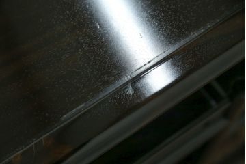 中古　美品　黒檀の風合いが魅力の小振りな茶棚(コクタン、飾り棚、違い棚、収納棚、戸棚、民芸家具)(R-082691)