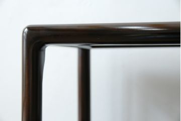 中古　美品　黒檀の風合いが魅力の小振りな茶棚(コクタン、飾り棚、違い棚、収納棚、戸棚、民芸家具)(R-082691)