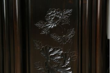 中古　美品　黒檀の風合いが魅力の小振りな茶棚(コクタン、飾り棚、違い棚、収納棚、戸棚、民芸家具)(R-082691)