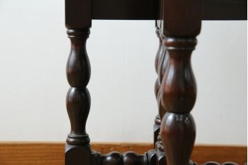 中古　美品　松本民芸家具　脚のデザインがシックな#13型T・Fバタフライ卓(バタフライテーブル、サイドテーブル、ラウンドテーブル、丸テーブル、ドロップリーフテーブル、カフェテーブル、コーヒーテーブル)(定価約18万円)(R-082697)