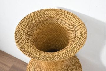 アジアンビンテージ　激レア　希少品!　他ではまず見ない圧巻のサイズ感が魅力の特大フラワーベース(壺、ツボ、置物、花瓶、店舗什器、ヴィンテージ)(定価約40万円)(R-082700)