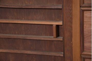 和製ビンテージ　美品　屋久杉　優しい色合いと杢目が魅力的な茶箪笥(茶タンス、収納棚、戸棚、茶棚、飾り棚、キャビネット、ヴィンテージ)(R-082701)