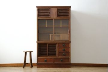 和製ビンテージ　美品　屋久杉　優しい色合いと杢目が魅力的な茶箪笥(茶タンス、収納棚、戸棚、茶棚、飾り棚、キャビネット、ヴィンテージ)(R-082701)