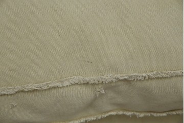 中古　HALO(ハロ)　Rayla(レイラ)　ダメージ加工　ルーズな仕上がりが魅力!!ヴィンテージスタイルが空間にこなれた風合いと深みを演出する2人掛けソファ　(R-082702)