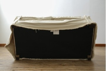 中古　HALO(ハロ)　Rayla(レイラ)　ダメージ加工　ルーズな仕上がりが魅力!!ヴィンテージスタイルが空間にこなれた風合いと深みを演出する2人掛けソファ　(R-082702)