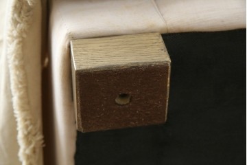 中古　HALO(ハロ)　Rayla(レイラ)　ダメージ加工　ルーズな仕上がりが魅力!!ヴィンテージスタイルが空間にこなれた風合いと深みを演出する2人掛けソファ　(R-082702)