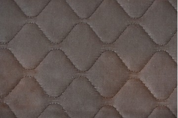 デンマークビンテージ　Dyrlund(デューロン)　本革　チーク材のフレームが重厚感と温もりを演出する3人掛けソファ　(R-082705)