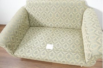 中古　美品!!　イギリス　高級品!!　英国高級家具ブランド　Art forma(アートフォーマ)　キャスター付き!上品なファブリックが魅力的な2人掛けソファ(ラブソファ、二人掛け、2P、英国)(定価約50万円)(R-082706)