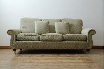 中古　美品!!　イギリス　高級品!!　英国高級家具ブランド　Art forma(アートフォーマ)　キャスター付き!上品なファブリックが魅力的な3人掛けソファ(トリプルソファ、三人掛け、3P、英国)(定価約65万円)(R-082707)