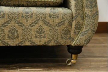 中古　美品!!　イギリス　高級品!!　英国高級家具ブランド　Art forma(アートフォーマ)　キャスター付き!上品なファブリックが魅力的な3人掛けソファ(トリプルソファ、三人掛け、3P、英国)(定価約65万円)(R-082707)