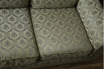 中古　美品!!　イギリス　高級品!!　英国高級家具ブランド　Art forma(アートフォーマ)　キャスター付き!上品なファブリックが魅力的な3人掛けソファ(トリプルソファ、三人掛け、3P、英国)(定価約65万円)(R-082707)