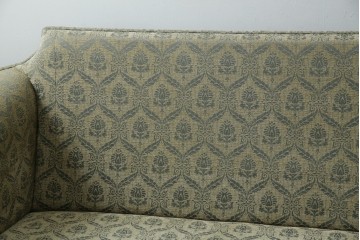 中古　美品!!　イギリス　高級品!!　英国高級家具ブランド　Art forma(アートフォーマ)　キャスター付き!上品なファブリックが魅力的な3人掛けソファ(トリプルソファ、三人掛け、3P、英国)(定価約65万円)(R-082707)