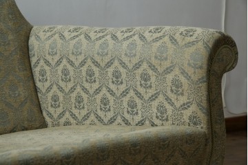 中古　美品!!　イギリス　高級品!!　英国高級家具ブランド　Art forma(アートフォーマ)　キャスター付き!上品なファブリックが魅力的な3人掛けソファ(トリプルソファ、三人掛け、3P、英国)(定価約65万円)(R-082707)