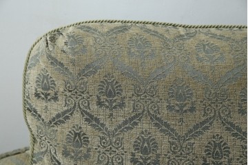 中古　美品!!　イギリス　高級品!!　英国高級家具ブランド　Art forma(アートフォーマ)　キャスター付き!上品なファブリックが魅力的な3人掛けソファ(トリプルソファ、三人掛け、3P、英国)(定価約65万円)(R-082707)