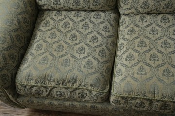 中古　美品!!　イギリス　高級品!!　英国高級家具ブランド　Art forma(アートフォーマ)　キャスター付き!上品なファブリックが魅力的な3人掛けソファ(トリプルソファ、三人掛け、3P、英国)(定価約65万円)(R-082707)