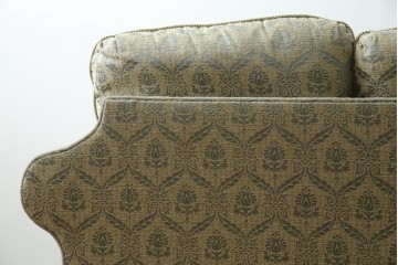 中古　美品!!　イギリス　高級品!!　英国高級家具ブランド　Art forma(アートフォーマ)　キャスター付き!上品なファブリックが魅力的な3人掛けソファ(トリプルソファ、三人掛け、3P、英国)(定価約65万円)(R-082707)