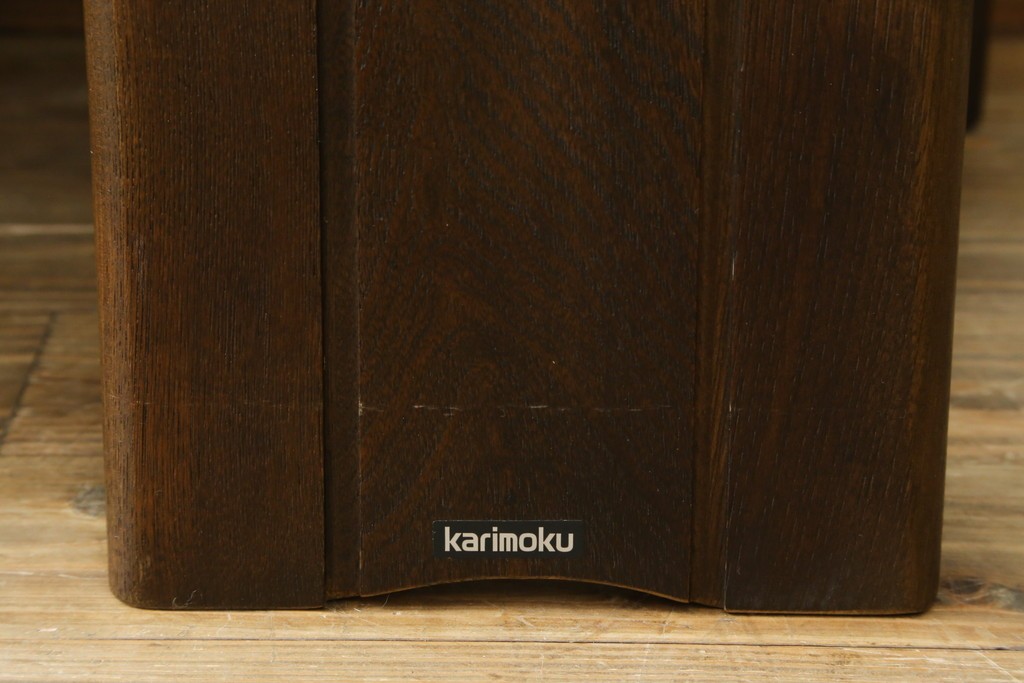 中古　美品　希少な廃番品!!　カリモク家具(karimoku)　ナラ(楢)材　持ち手付き　和モダンなハイバックチェア4脚セット　(R-082709)