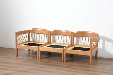 和製ビンテージ　希少モデル!!　国産職人手作り　伊勢丹別注　ナラ(楢)材　ゆったりとした時間を過ごしたくなる木のぬくもりに包まれた3連モジュール式曲木スピンドルバック3Pソファ(三人掛け、3人掛け、リビングチェア、トリプルソファ、アームソファ、ヴィンテージ)(R-082711)