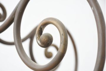フランスアンティーク　特大!!　激レアサイズ!!　シンプルながらもクラシカルな曲線が美しい4灯式のブラス製シャンデリア(真鍮、天井照明、吊り下げ照明、ペンダントライト)(R-082714)