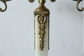 イタリアヴィンテージ　ブラスの重厚感と大理石支柱の上品さが際立つコートハンガー　(R-082725)