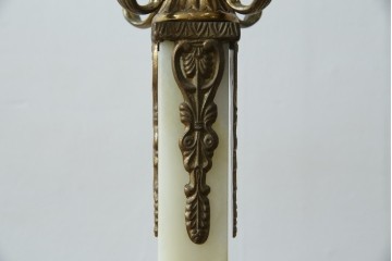 イタリアヴィンテージ　ブラスの重厚感と大理石支柱の上品さが際立つコートハンガー　(R-082725)