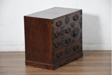 中古　岩谷堂箪笥　小物整理におすすめ!迫力のある金具が目を引く極小箪笥(収納タンス、引き出し、チェスト)(R-082726)