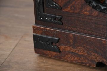 中古　岩谷堂箪笥　小物整理におすすめ!迫力のある金具が目を引く極小箪笥(収納タンス、引き出し、チェスト)(R-082726)