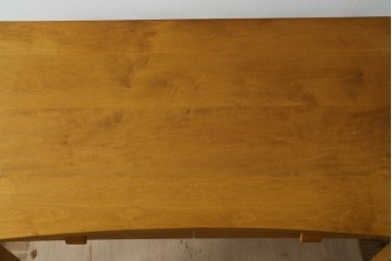 中古　家具工房　BritCraft(ブリットクラフト)　ハードメープル材　丸みをおびたデザインの引き出し付きデスク　(R-082728)