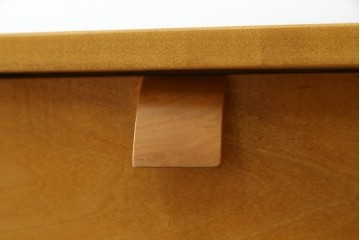 中古　家具工房　BritCraft(ブリットクラフト)　ハードメープル材　丸みをおびたデザインの引き出し付きデスク　(R-082728)