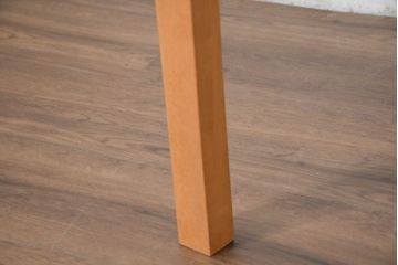 中古　家具工房　BritCraft(ブリットクラフト)　ハードメープル材　丸みをおびたデザインの引き出し付きデスク(机、ワークデスク、コンソールテーブル、在宅用、在宅ワーク用)(R-082728)