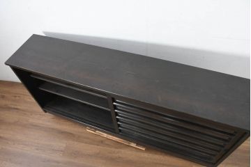 中古　古建具をリメイクしたモダンな横桟ガラス引き戸が魅力な水屋箪笥サイドボード(食器棚、収納棚、戸棚、カップボード、サイドキャビネット)(R-082732)