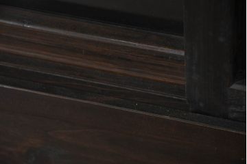 中古　古建具をリメイクしたモダンな横桟ガラス引き戸が魅力な水屋箪笥サイドボード(食器棚、収納棚、戸棚、カップボード、サイドキャビネット)(R-082732)