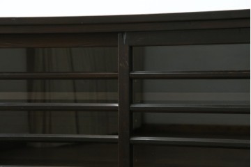 中古　古建具をリメイクしたモダンな横桟ガラス引き戸が魅力な水屋箪笥サイドボード　(R-082732)