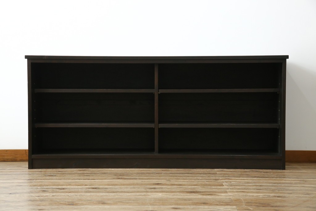 中古　古建具をリメイクしたモダンな横桟ガラス引き戸が魅力な水屋箪笥サイドボード　(R-082732)