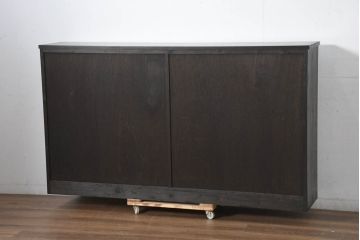 中古　古建具をリメイクしたモダンな横桟板戸が魅力な水屋箪笥サイドボード(食器棚、収納棚、戸棚、カップボード、サイドキャビネット)(R-082733)