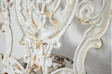 【簡易リペア限定品】　フランスアンティーク　ロココ装飾が優美!!　シャビーな風合いのフレンチガーデンチェア　(R-082734)