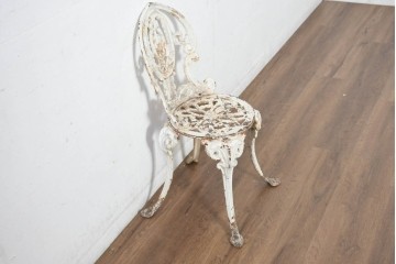 【簡易リペア限定品】　フランスアンティーク　ロココ装飾が優美!!　シャビーな風合いのフレンチガーデンチェア　(R-082734)