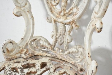 【簡易リペア限定品】　フランスアンティーク　ロココ装飾が優美!!　シャビーな風合いのフレンチガーデンチェア　(R-082734)