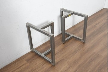 中古　2way　無骨でインダストリアルデザインのスチール製テーブル脚2台セット　(R-082735)