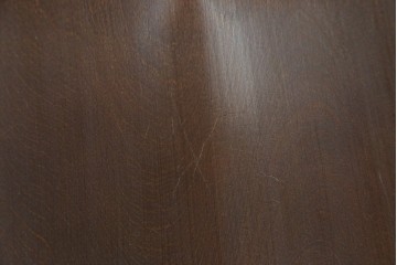 中古　美品　希少な廃番品　IDC大塚家具取り扱い　秋田木工　落ち着いた色味と滑らかな質感が美しいウィンザーチェア4脚セット　定価4脚で約30万円　(R-082738)