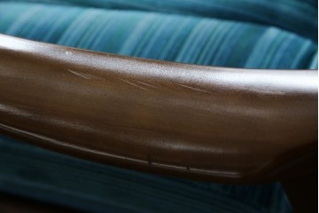 和製ビンテージ　ブナ材　ブルーストライプがレトロな雰囲気を高めるロッキングチェア　(R-082740)