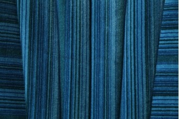 和製ビンテージ　ブナ材　ブルーストライプがレトロな雰囲気を高めるロッキングチェア　(R-082740)