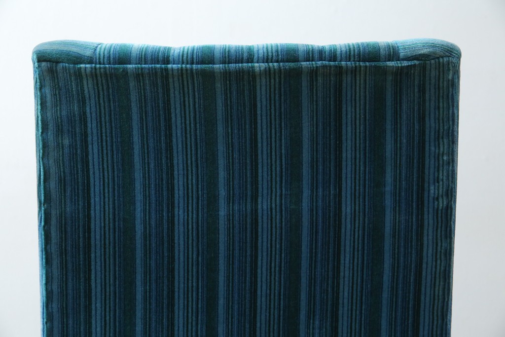 和製ビンテージ　ブナ材　ブルーストライプがレトロな雰囲気を高めるロッキングチェア　(R-082740)