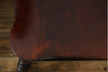 中古　美品　国産職人手作り　カバ材　品でクラシカルな佇まいがお洒落なキャプテンチェア2脚セット(アームチェア、ダイニングチェア、板座チェア、椅子、イス、バラ売り可能)(R-082741)