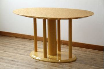 中古　超美品!!　松創(MATSUSO・マツソウ)　エルテ　バーズアイメープルトップ　優美な木肌が彩る気品あふれるオーバルテーブル(ラウンドテーブル、ダイニングテーブル、2人掛け、4人掛け、食卓)(定価約90万円)(R-082744)