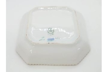 デンマーク　ROYAL COPENHAGEN(ロイヤルコペンハーゲン)　フローラダニカ　優雅で気品に満ちた蓋付きカップ&ソーサー(金彩、花、カスタードポット、マスタード、蓋物、洋食器、C&S、北欧)(R-082752)