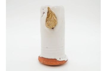 三輪和彦(十三代 三輪休雪)　匠の趣向が光る金耳盃(萩焼、耳付、杯、酒器、裏印、ウコン布付き、共箱付き)(R-082753)